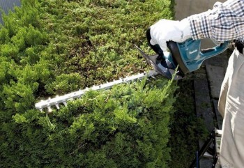 NOŻYCE AKUMULATOROWE DO ŻYWOPŁOTU 650MM 2*18V 0*AH LI-LON MAKITA DUH651Z