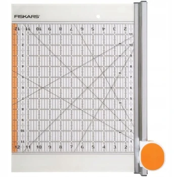 GILOTYNA Z OBROTOWYM OSTRZEM I LINIJKĄ 12”X12” FISKARS FS-1016264