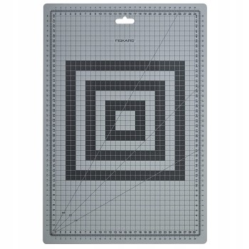 MATA DO CIĘCIA 30X45 CM - A3 FISKARS FS-1003894