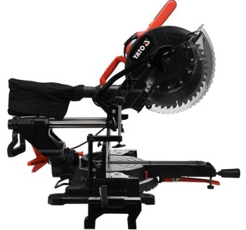 PIŁA UKOŚNICA 1800W Z POSUWEM, LASER 305mm YATO YT-82175